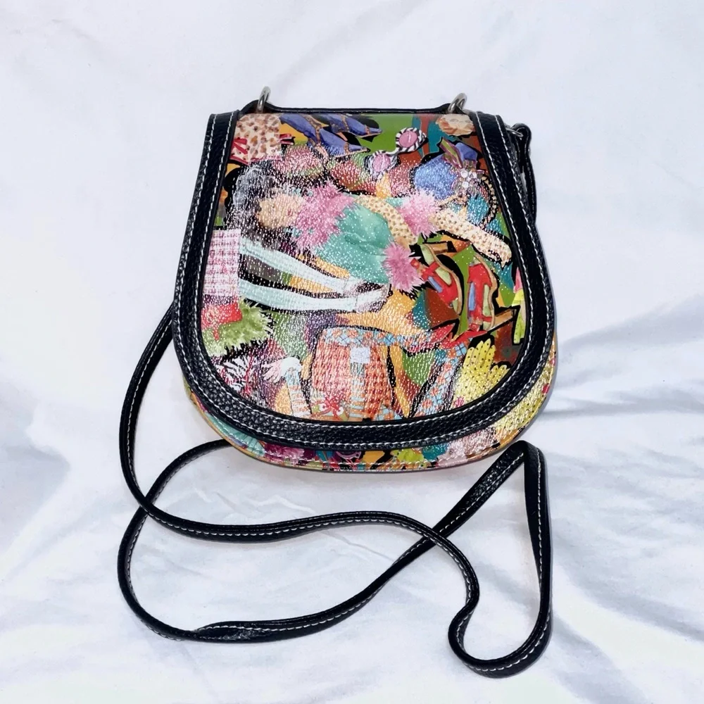 Sydney Love Unique Printed Design Faux Pebbled  Leather Small Crossbody - Picture 7 of 12
